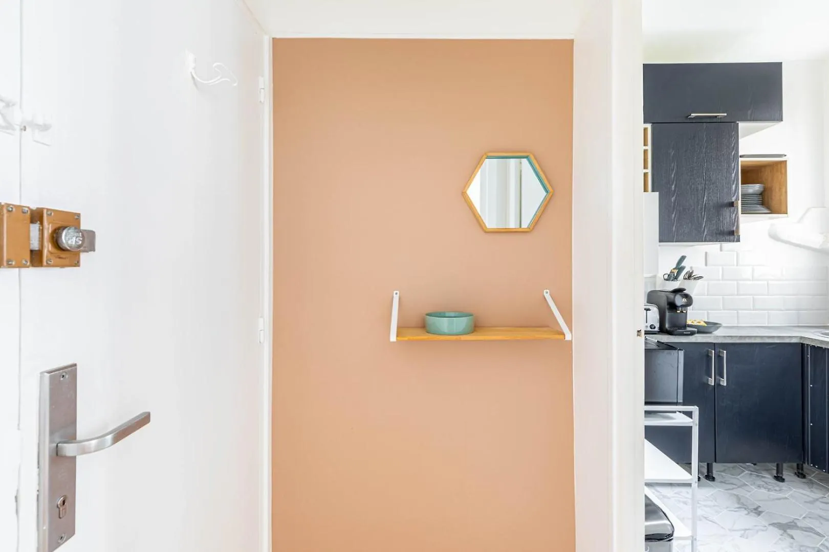 Apartment Guestready - Sleek And Comfy Stay Near The Metro Paris